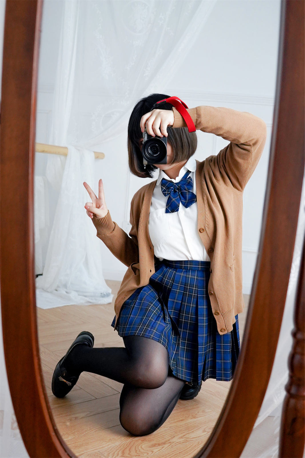 半半子彼女制服电车庭院58p