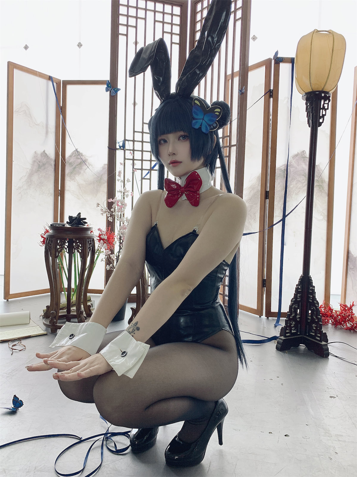 屿鱼蔚蓝档案龙华妃咲兔女郎40p