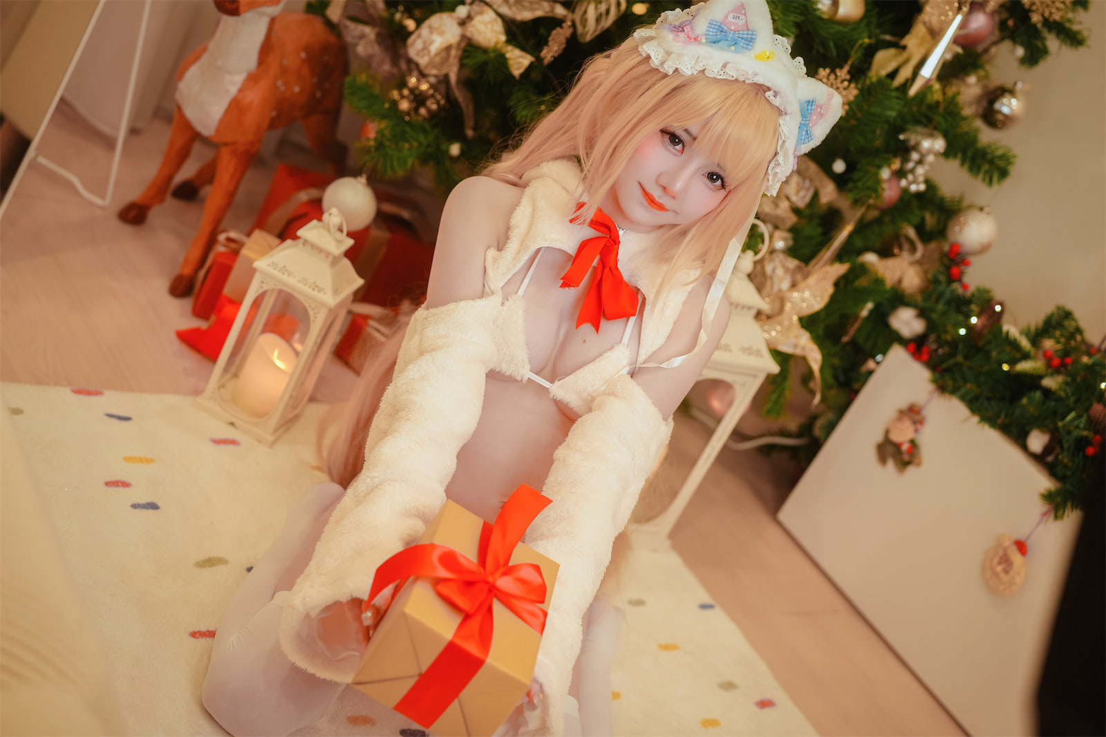 Sally Dorasnow圣诞Marin兔女郎48p_3