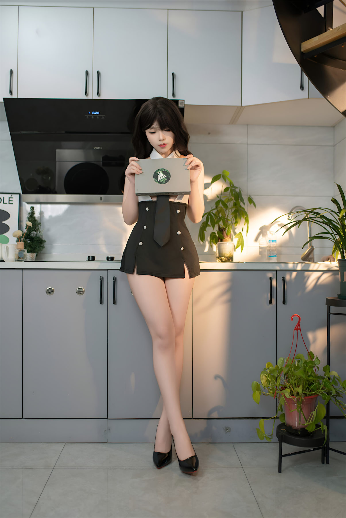 Bangni邦尼小职员81p_3