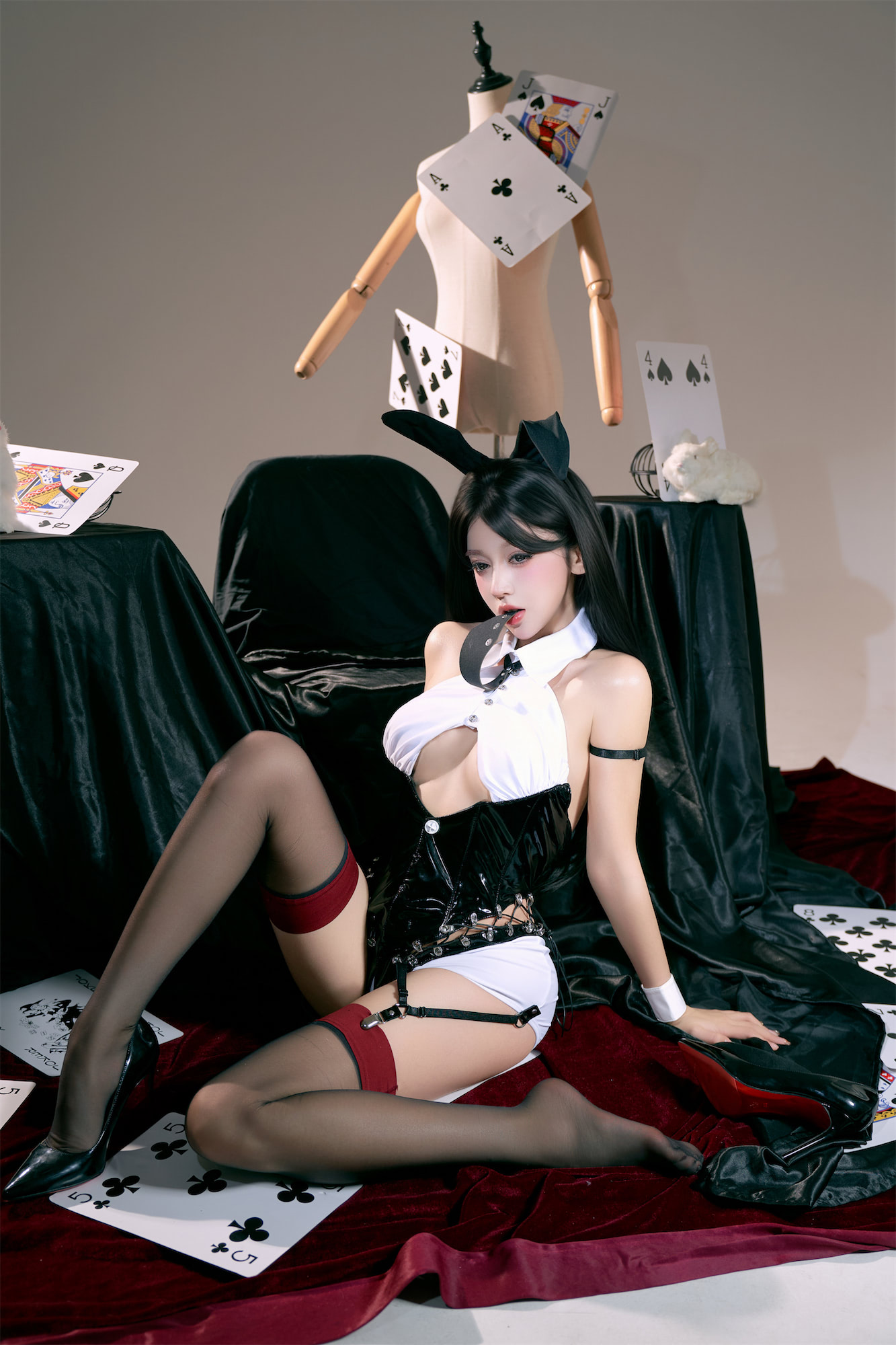 过期米线线喵发牌兔女郎49p