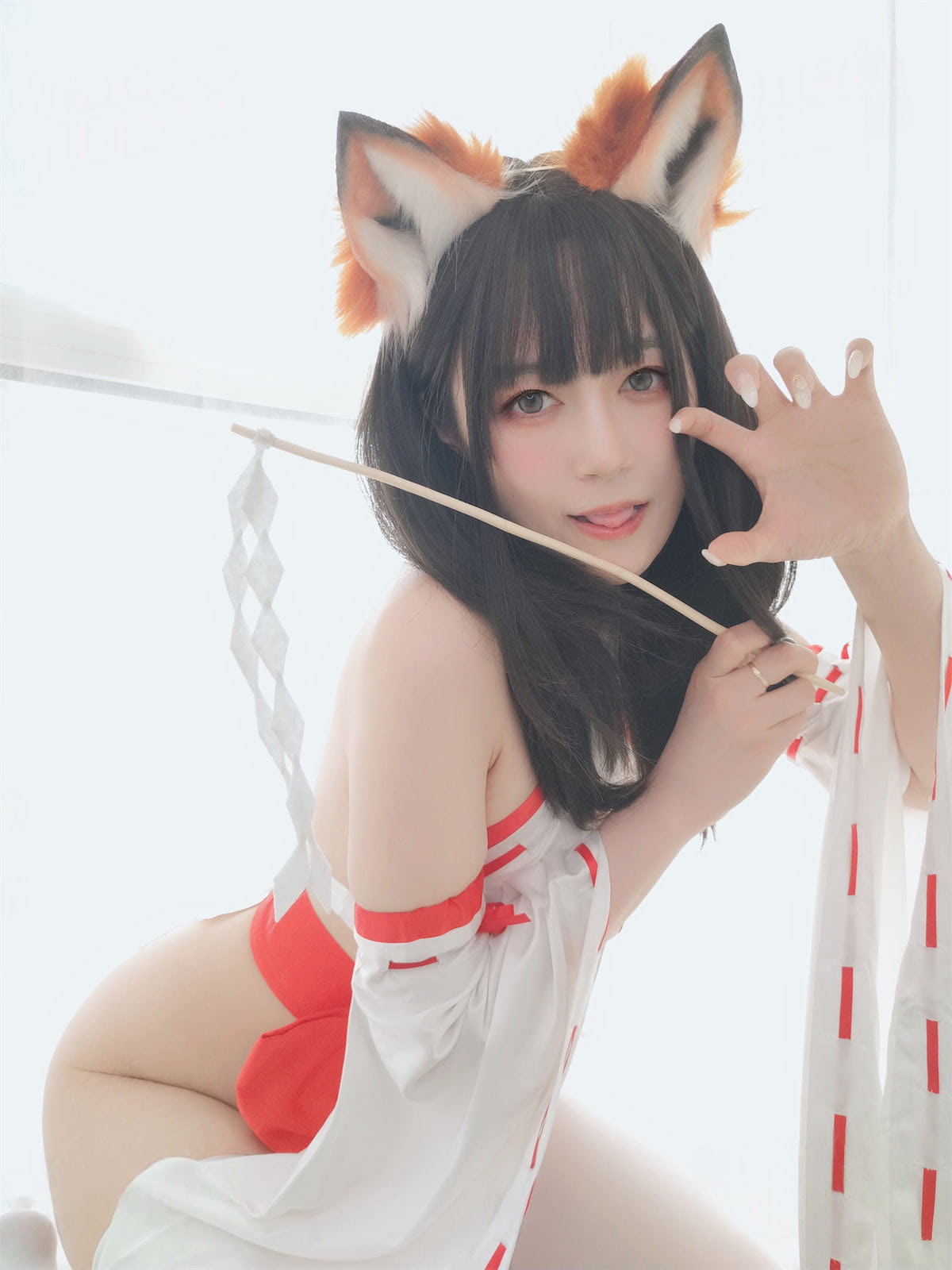 白银81神社小狐狸自摄93p7v_2