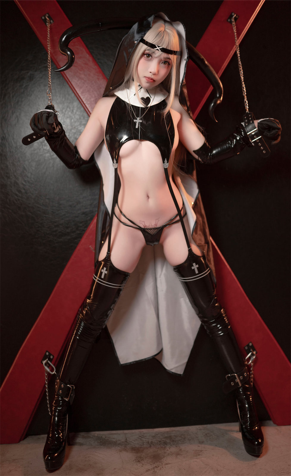 Bangni邦尼黑漆皮魅魔修女125p_1