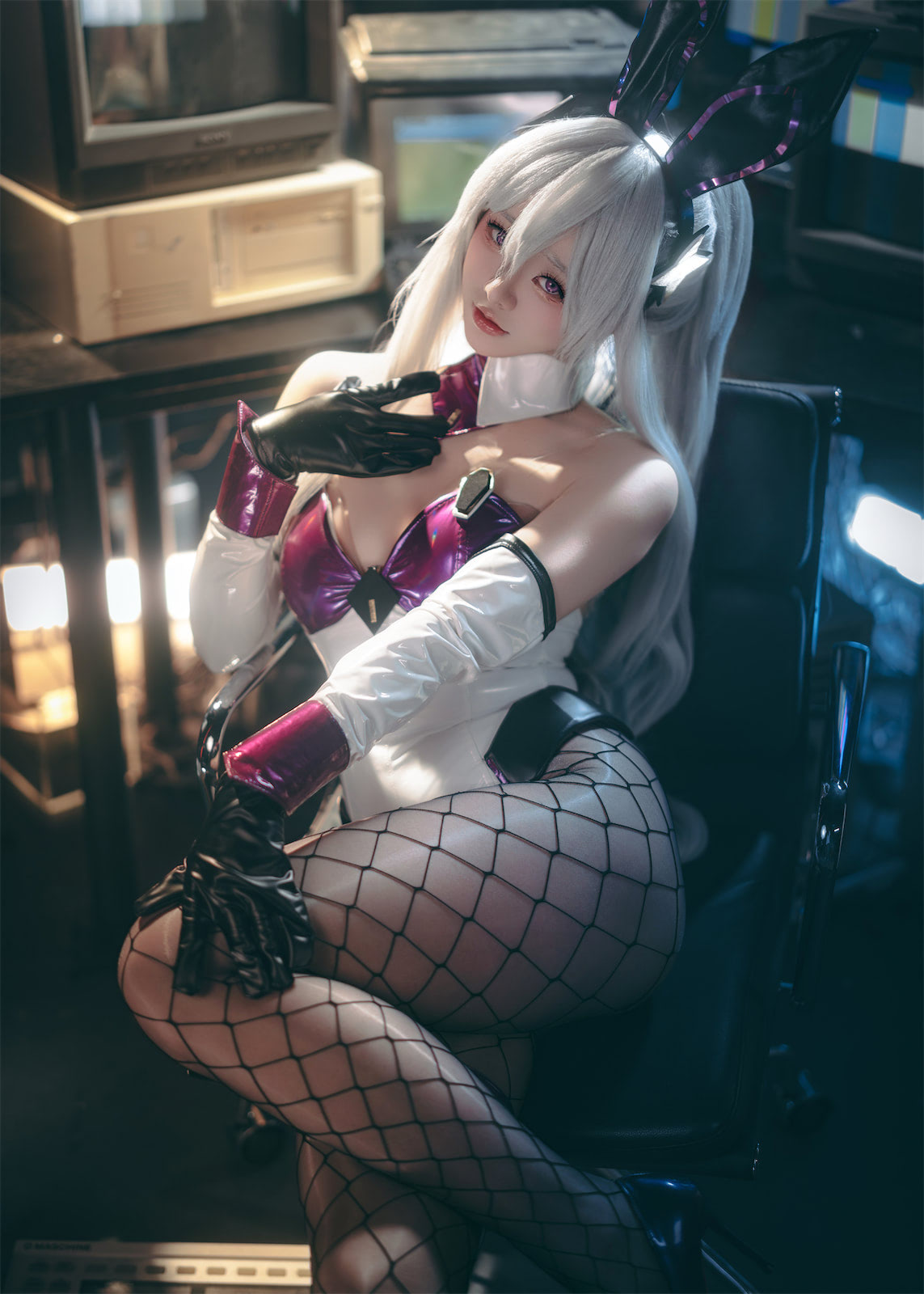 前野太太碧蓝航线奇尔沙治兔女郎43p2v_2