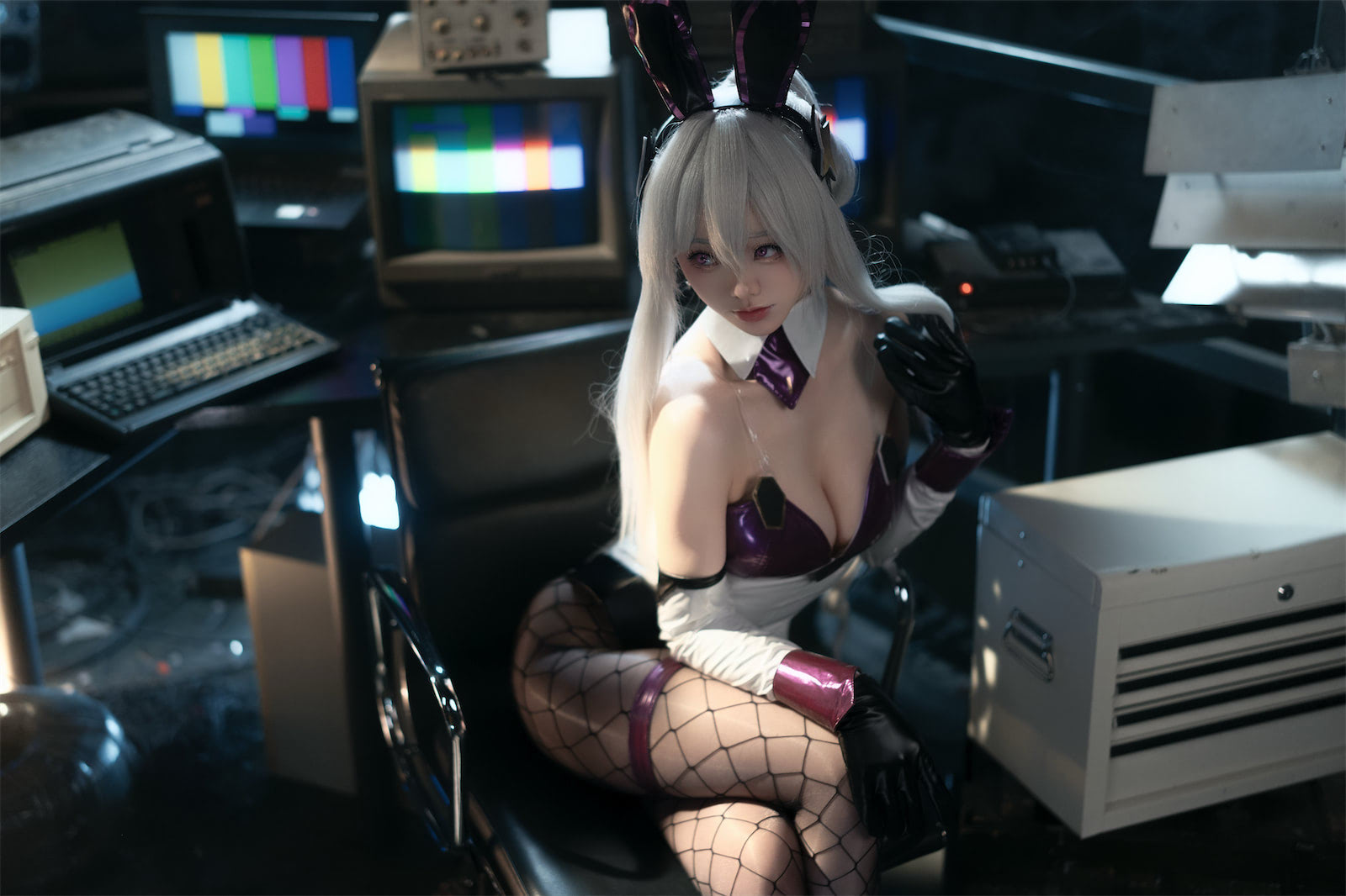 前野太太碧蓝航线奇尔沙治兔女郎43p2v_3