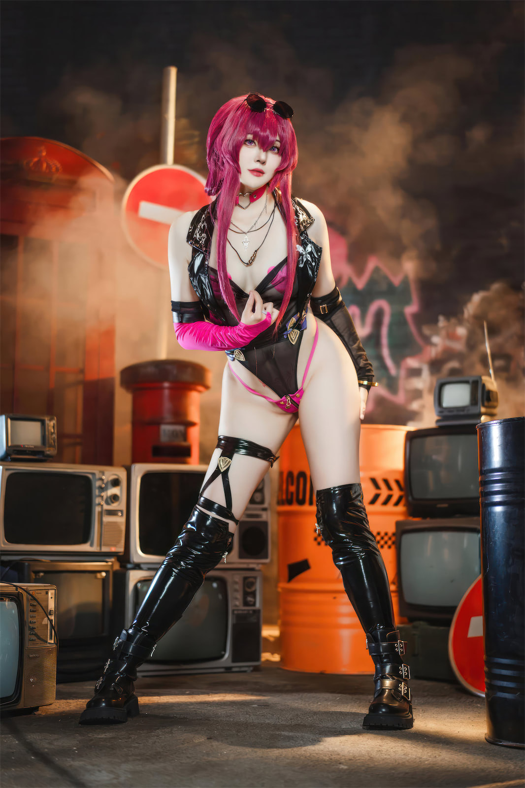 Natsuko_夏夏子崩坏星穹铁道卡芙卡同人62p_1