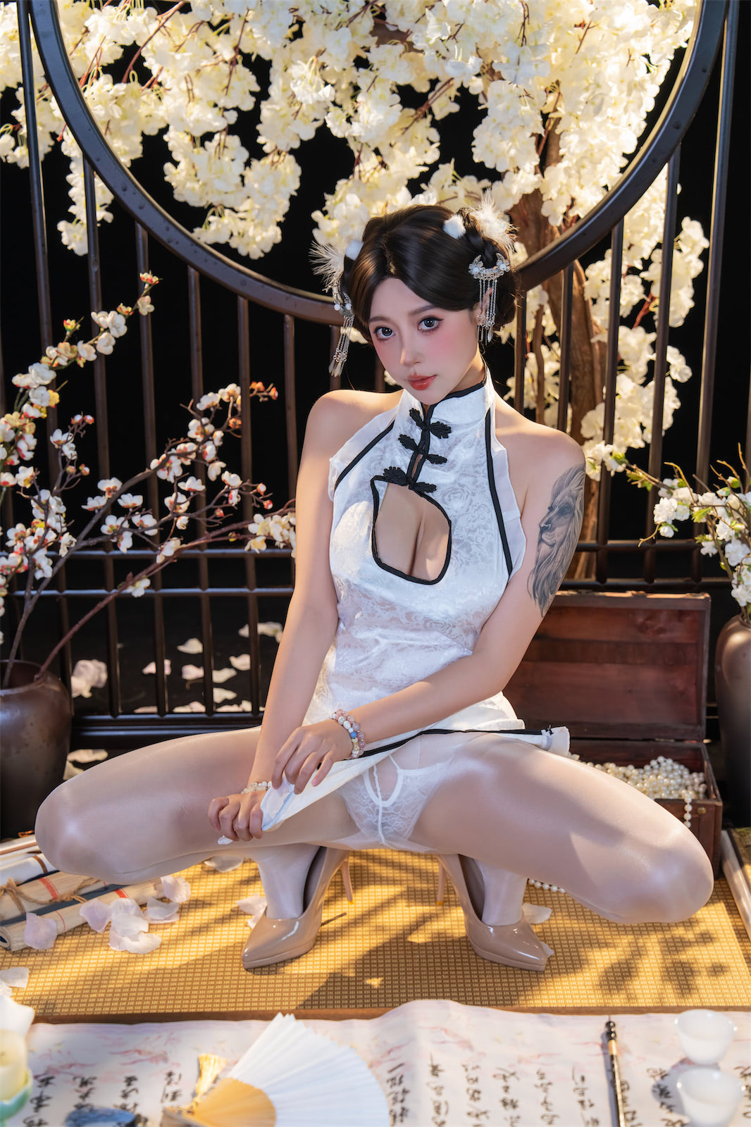 奈汐酱nice奶桃桃墨雪100p1v_2