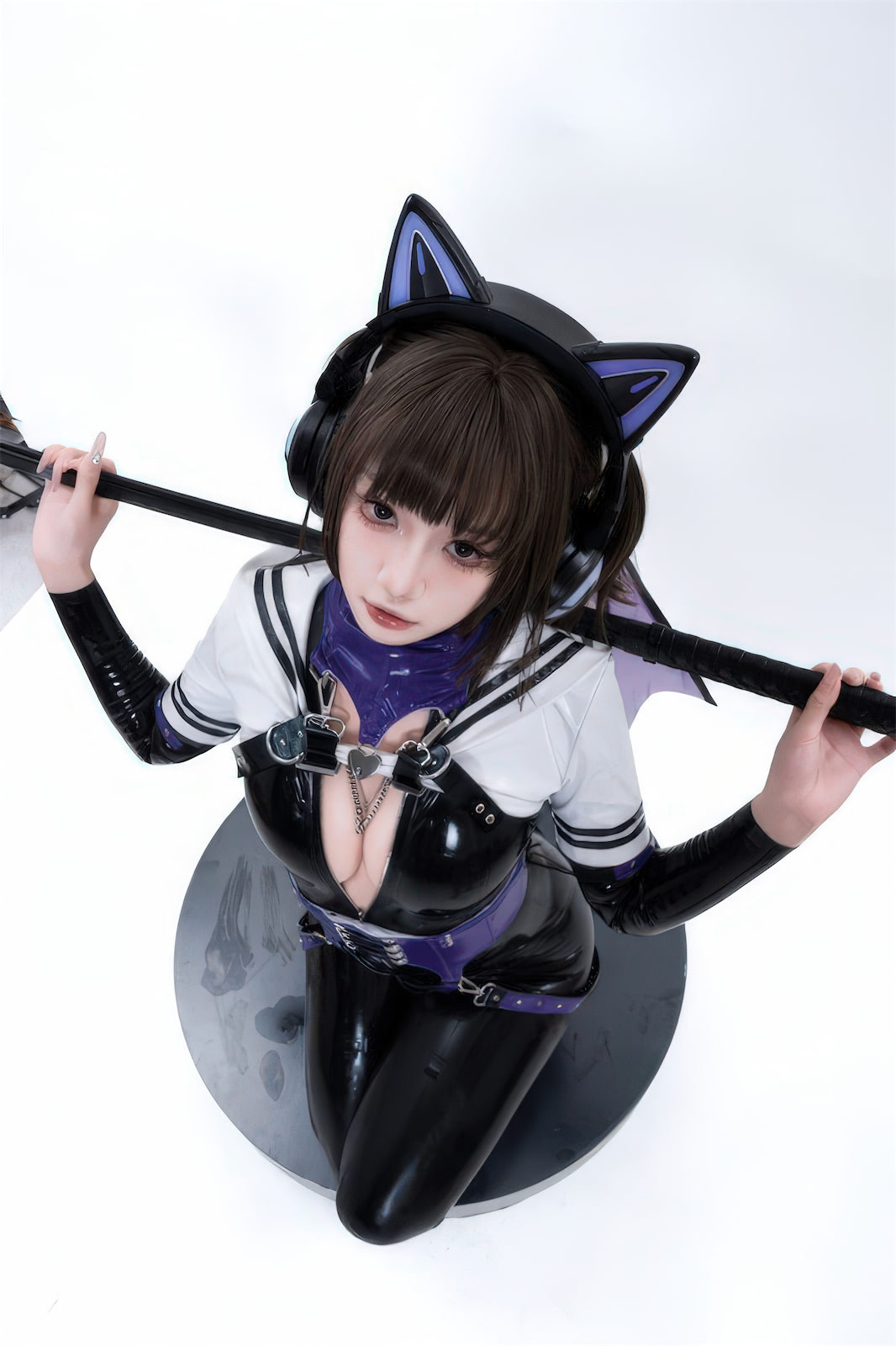 柒柒要乖哦白棚黑胶衣78p_3