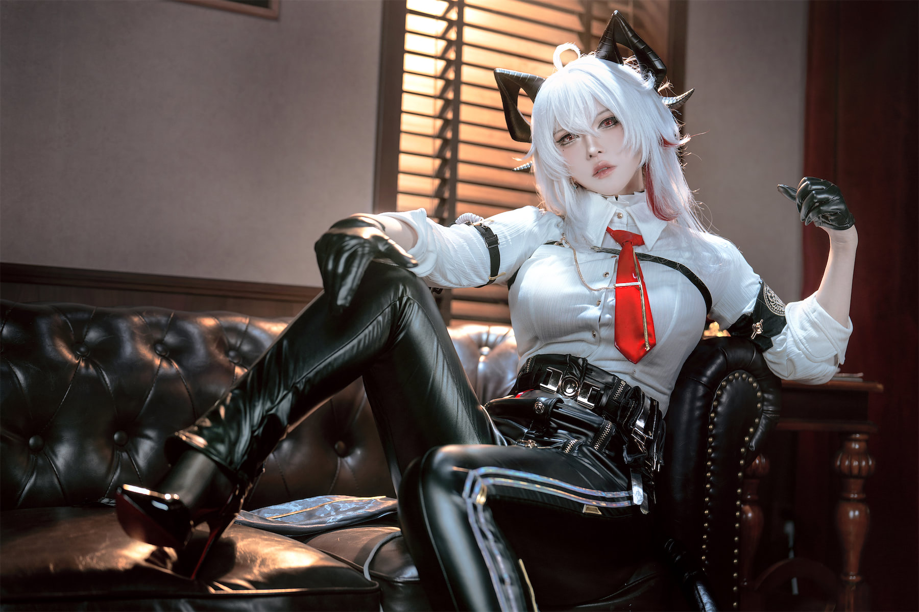 半半子鸣潮赞妮57p3v_2