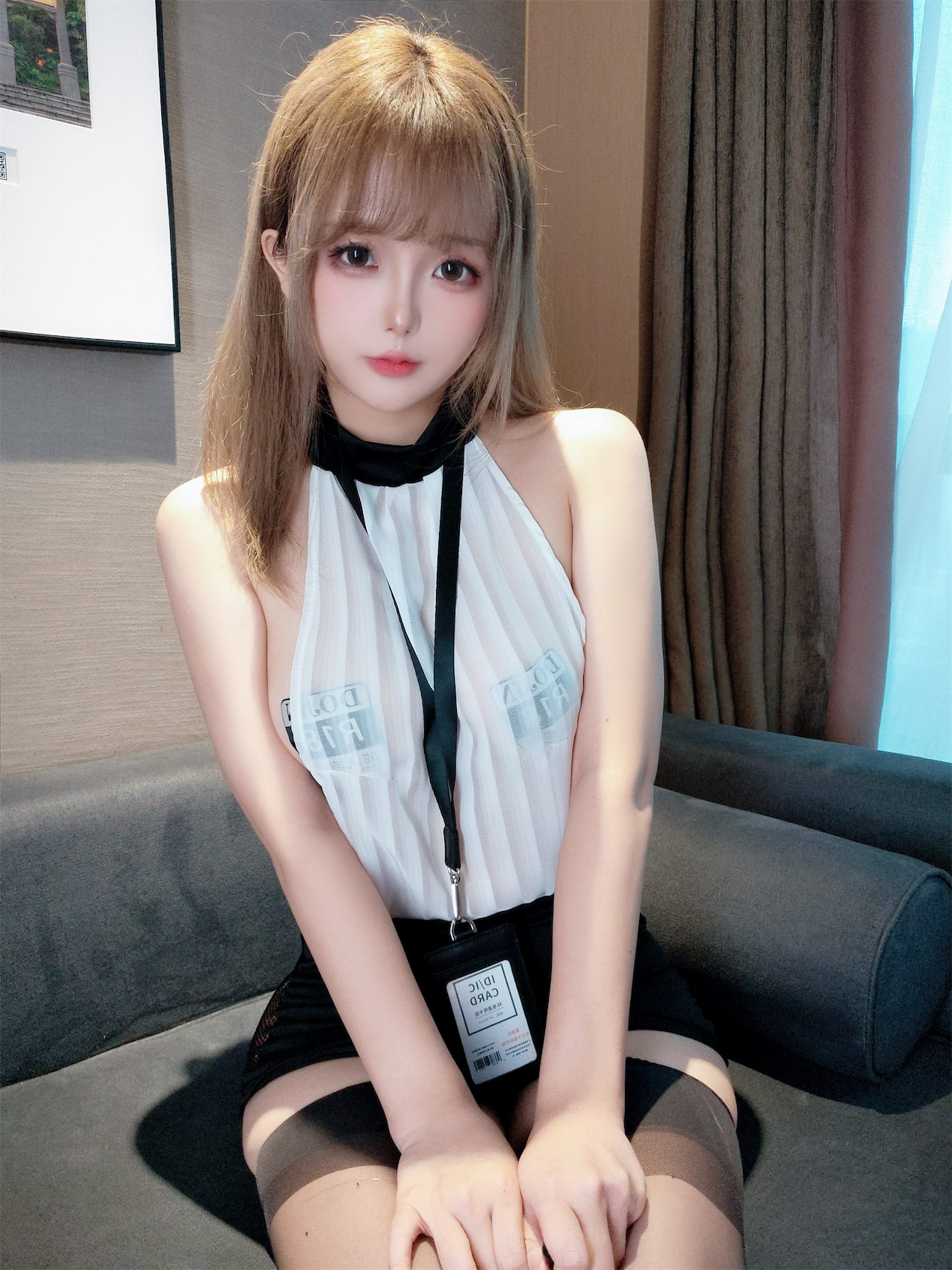 日奈娇小秘书自摄66p5v_1