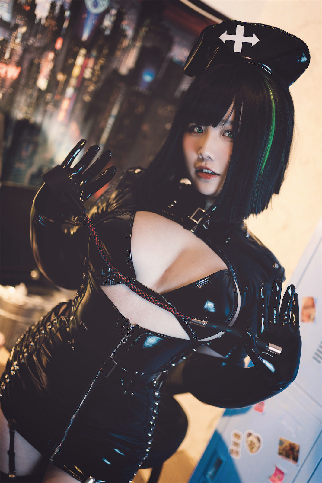 阿半今天很开心黑暗护士90p_1