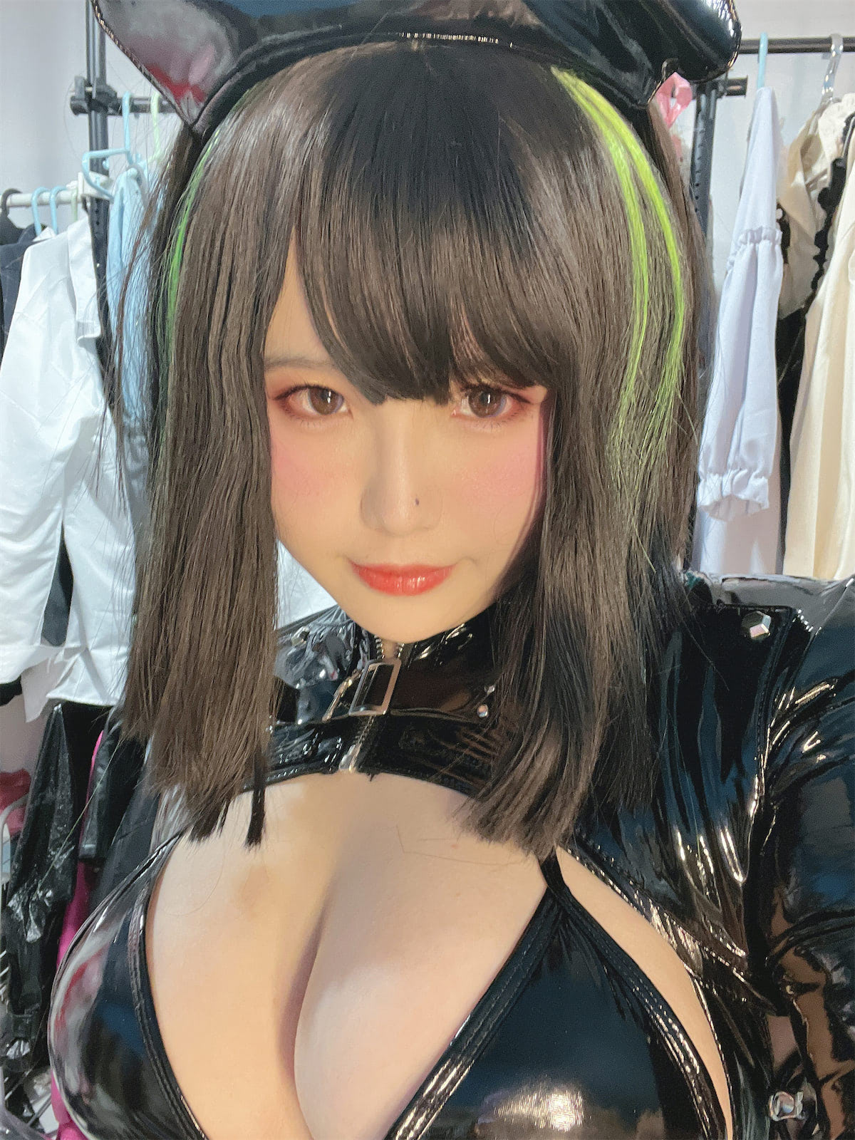 阿半今天很开心黑暗护士90p