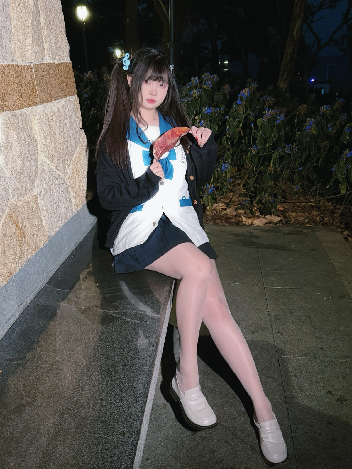 洛桑w伊梓双马尾jk38p