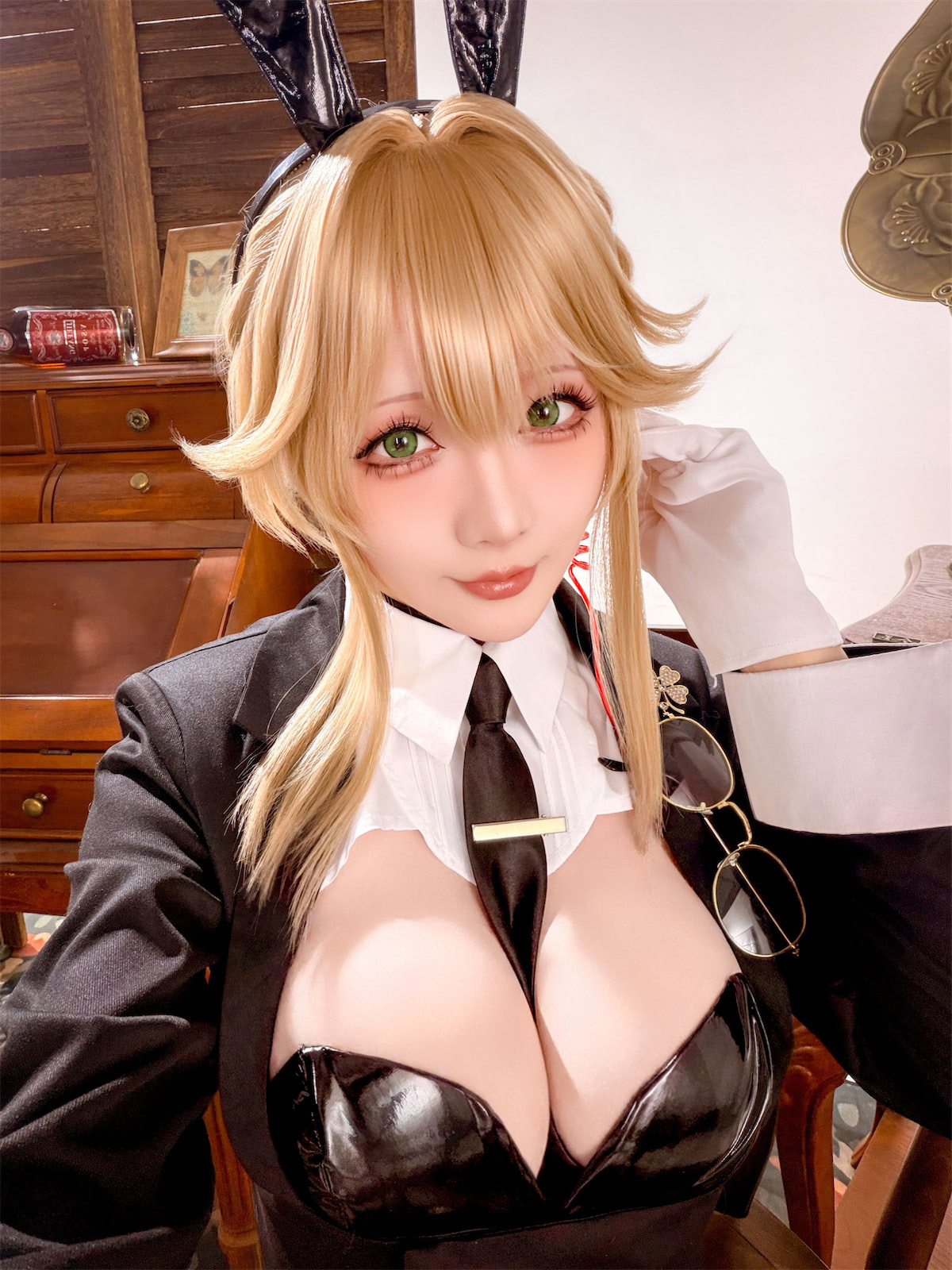 星之迟迟胜利女神爱德特务兔女郎49p