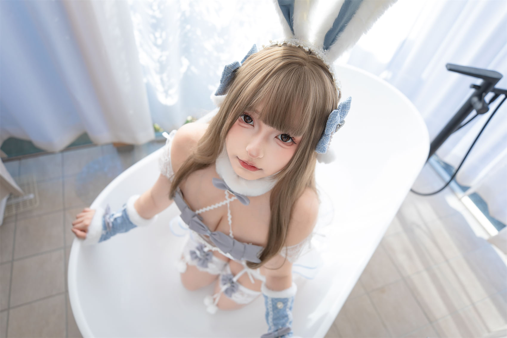 神楽坂真冬萌兔初沐150p2v_2